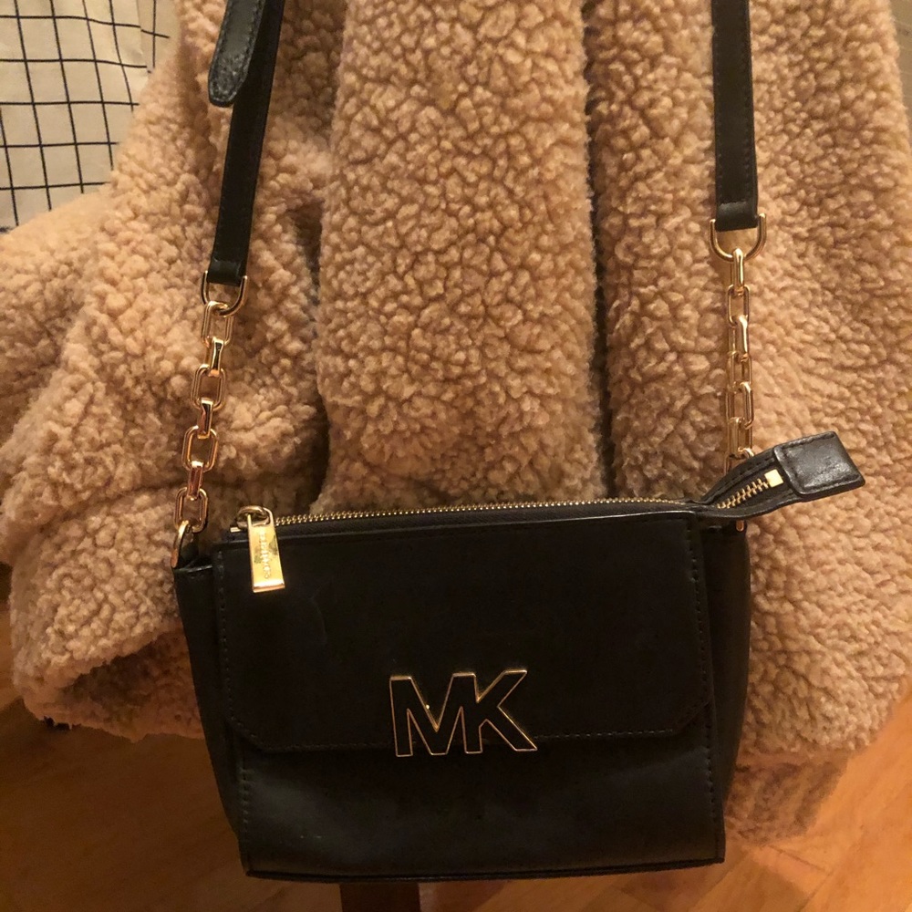 handbag of michael kors